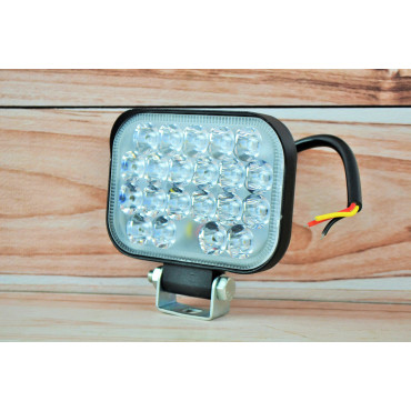Фара LED прямокутна 63W 6000K (21 діодів) (15,2см х 10см х 3см) (ближній + дальній)